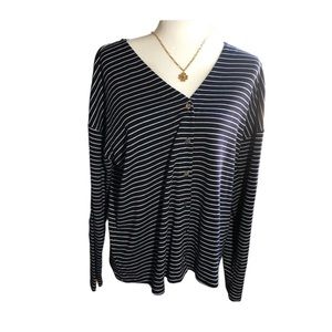 Ann Taylor Black & White striped top with silver buttons~ size xl women’s